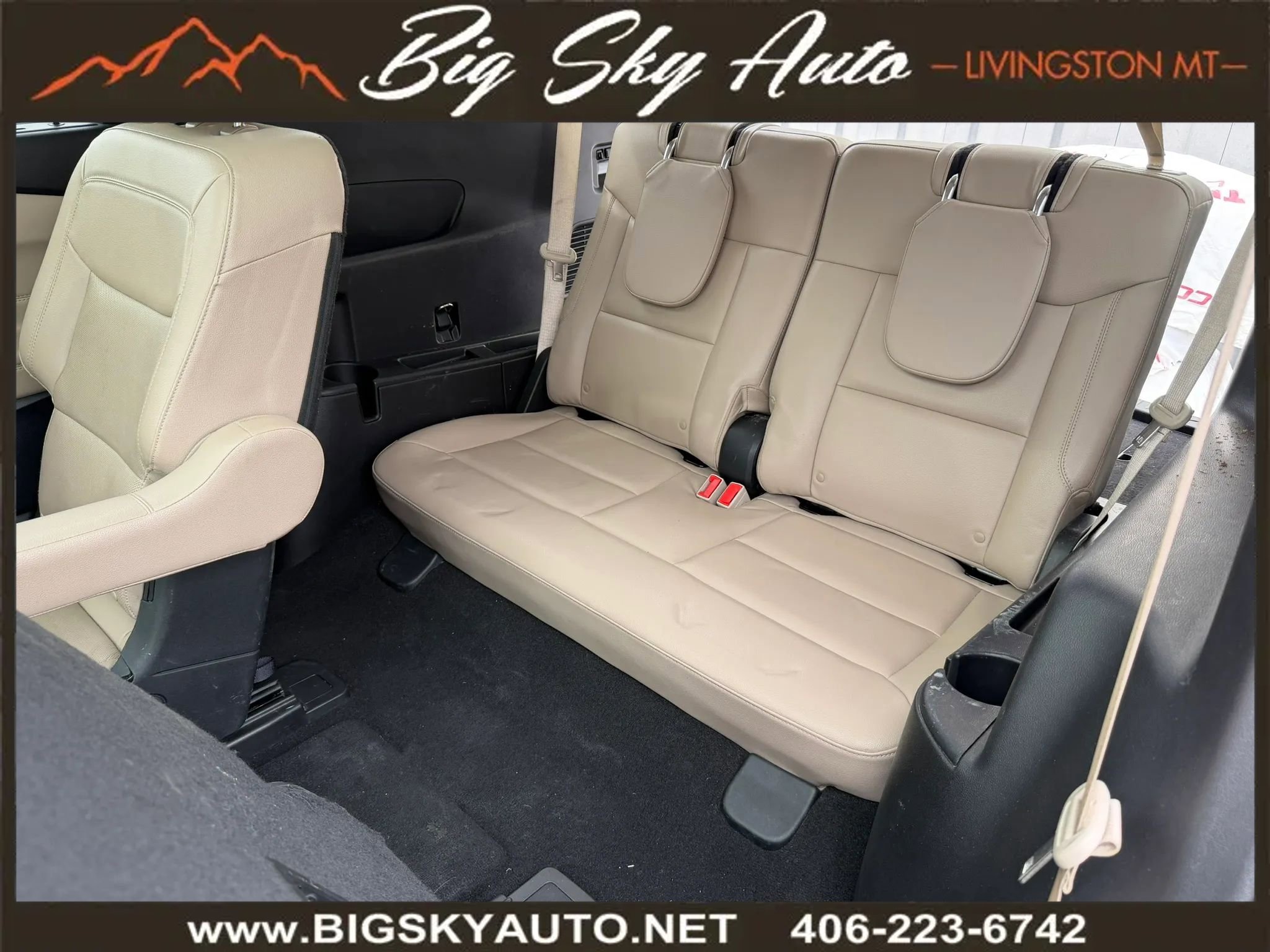 Used 2021 Ford Explorer Limited w/ Equipment Group 301A AWD/4WD image 17