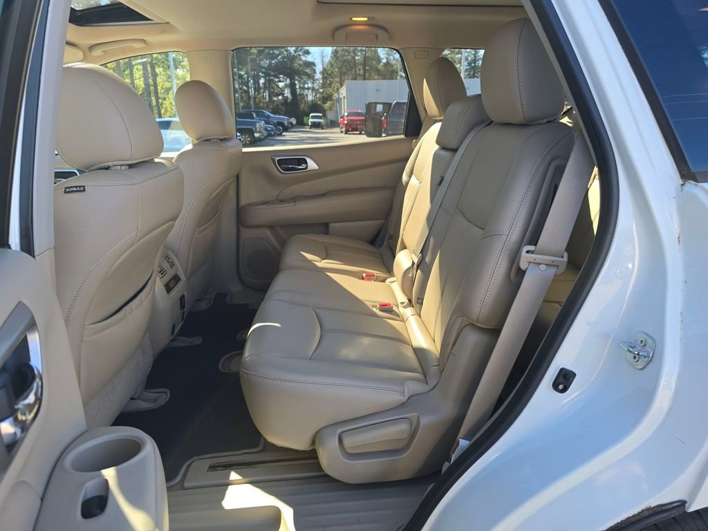 Used 2015 Nissan Pathfinder SL w/ SL Premium Package image 28