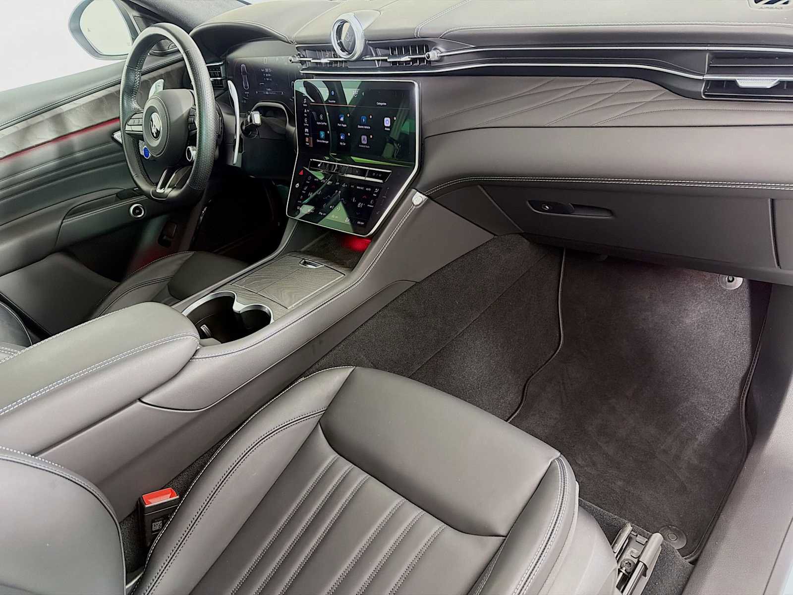 Used 2025 Maserati Grecale Modena image 45