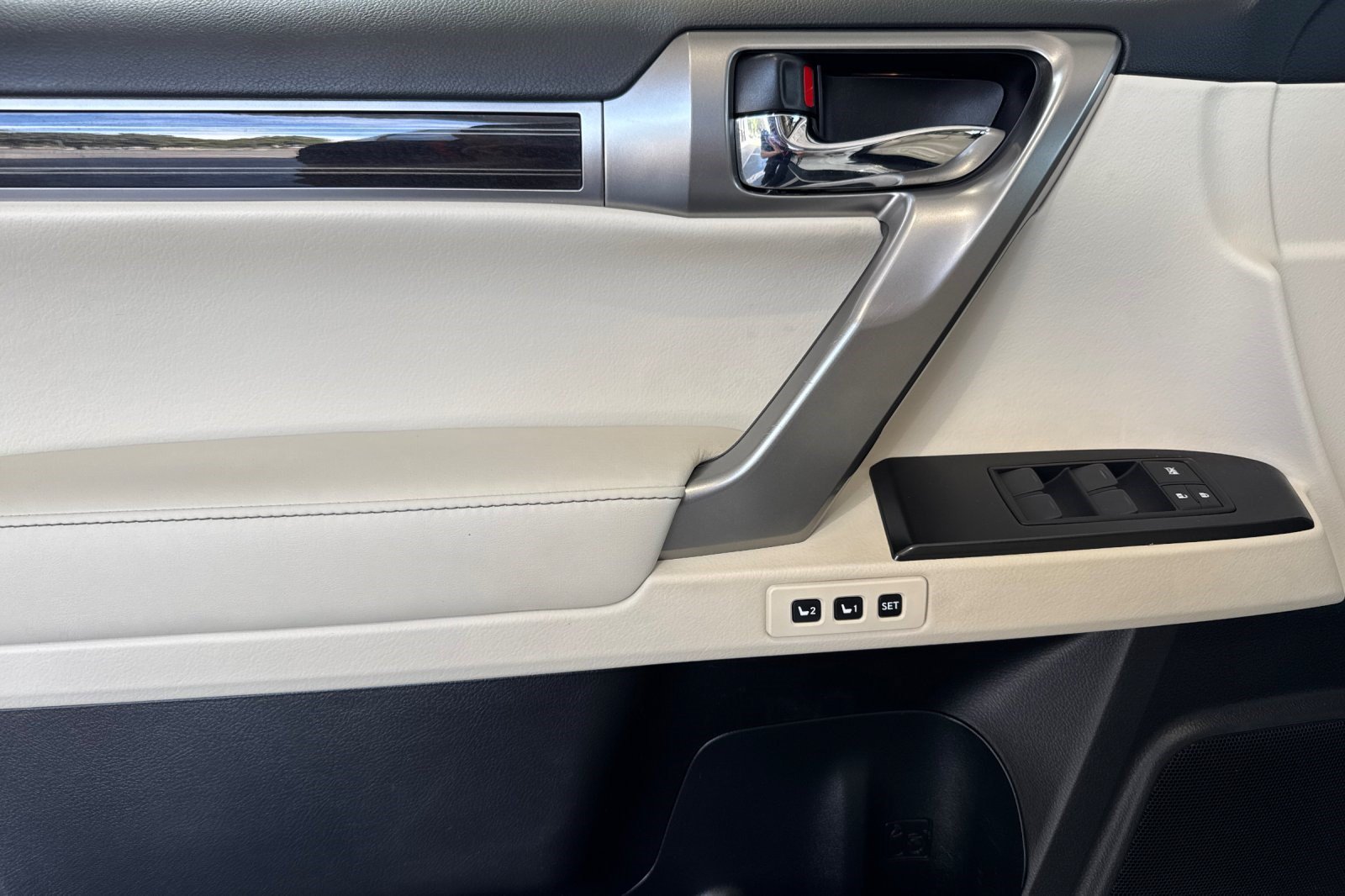 Certified 2022 Lexus GX 460 Premium AWD/4WD image 12