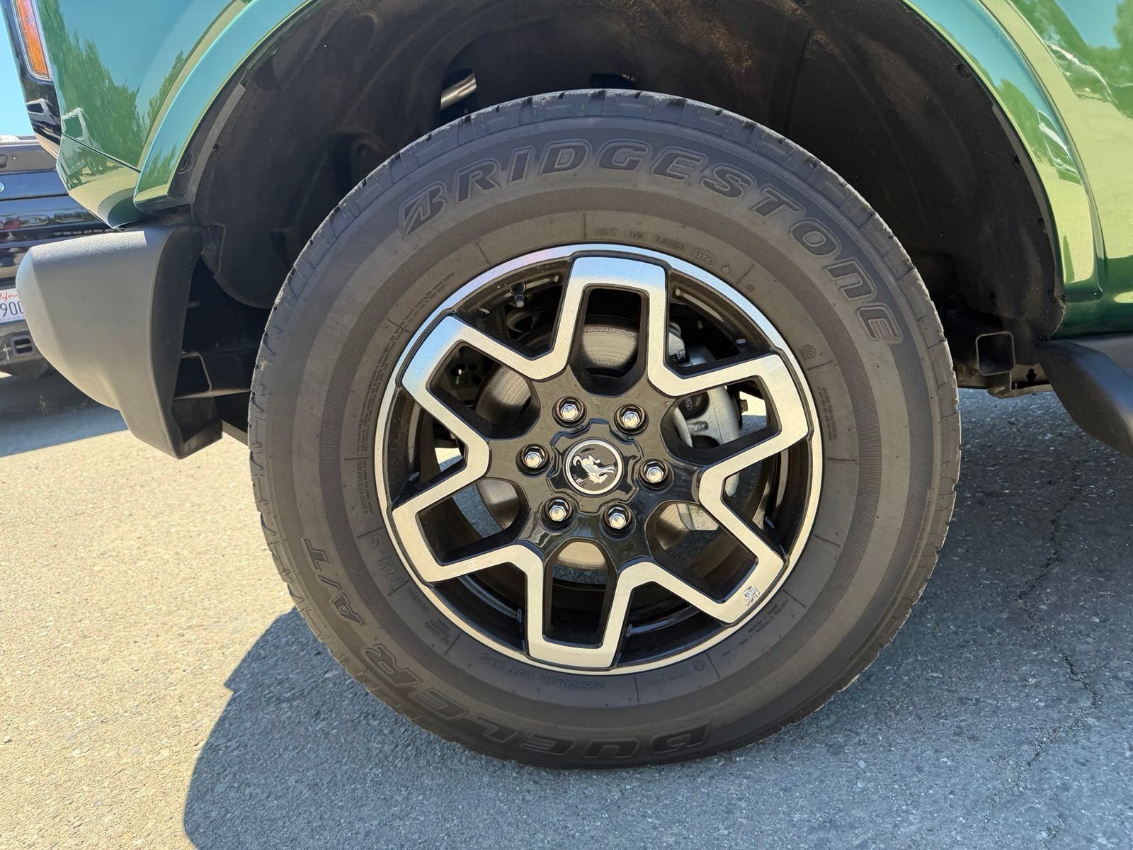 Certified 2025 Ford Bronco Outer Banks AWD/4WD image 9
