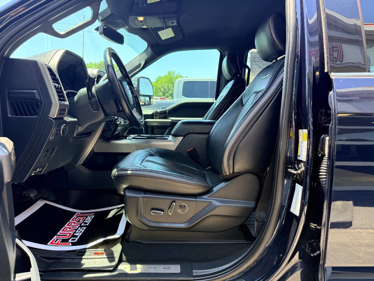 Used 2022 Ford F350 Platinum AWD/4WD image 32