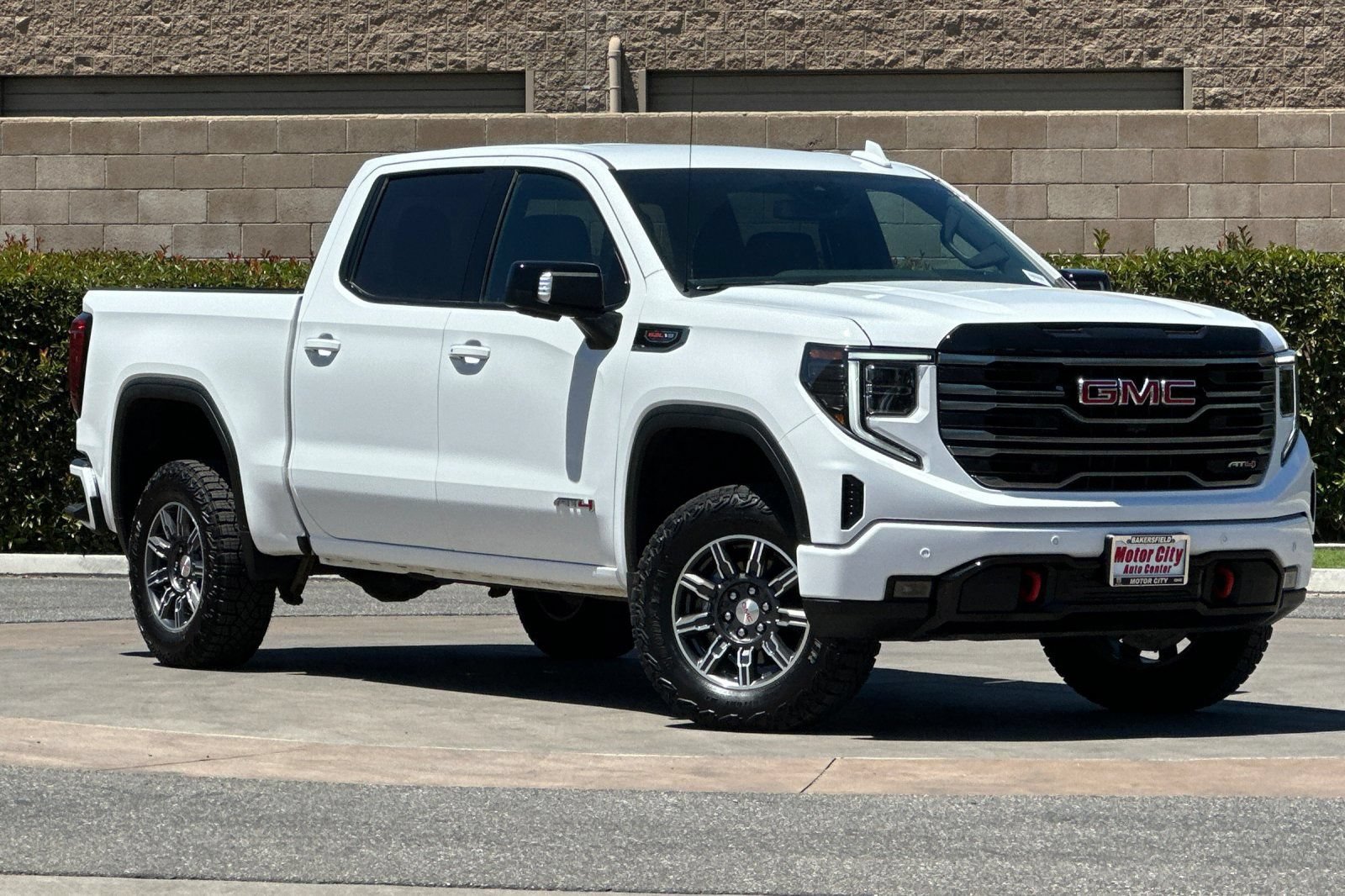 Certified 2025 GMC Sierra 1500 AT4 AWD/4WD image 2