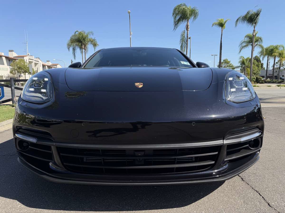 Used 2018 Porsche Panamera image 12