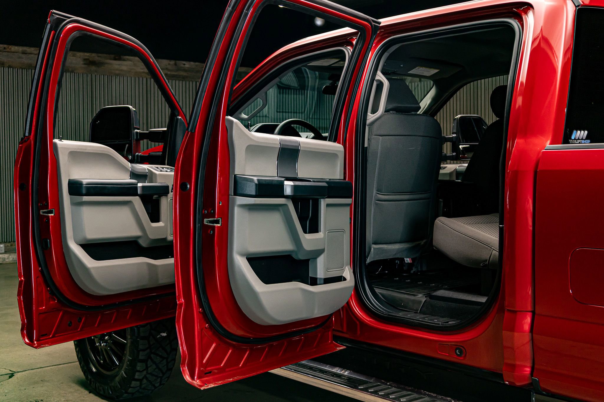 Used 2022 Ford F450 XLT w/ XLT Premium Package image 29