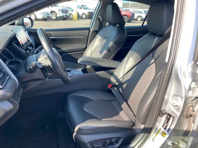 Used 2023 Toyota Camry SE image 13