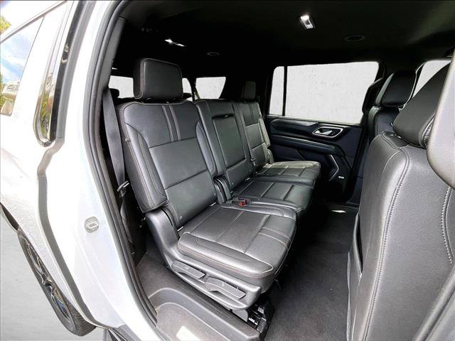 Used 2021 Chevrolet Suburban RST AWD/4WD image 29