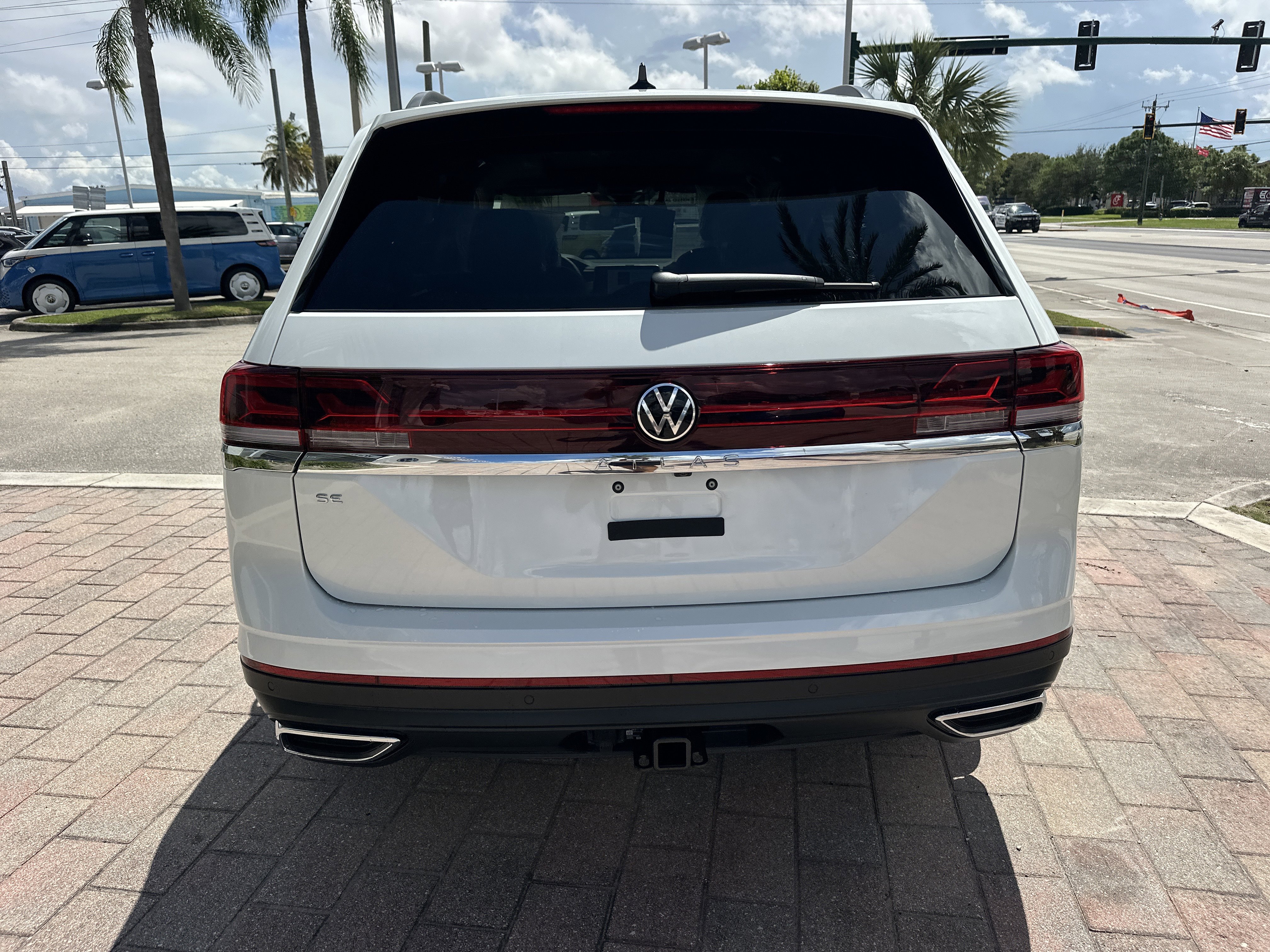 New 2026 Volkswagen Atlas SE image 7