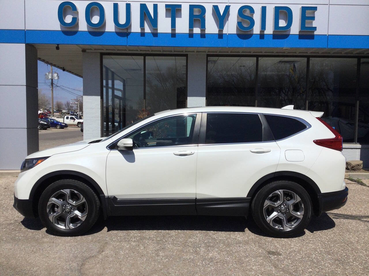 Used 2018 Honda CR-V EX image 2