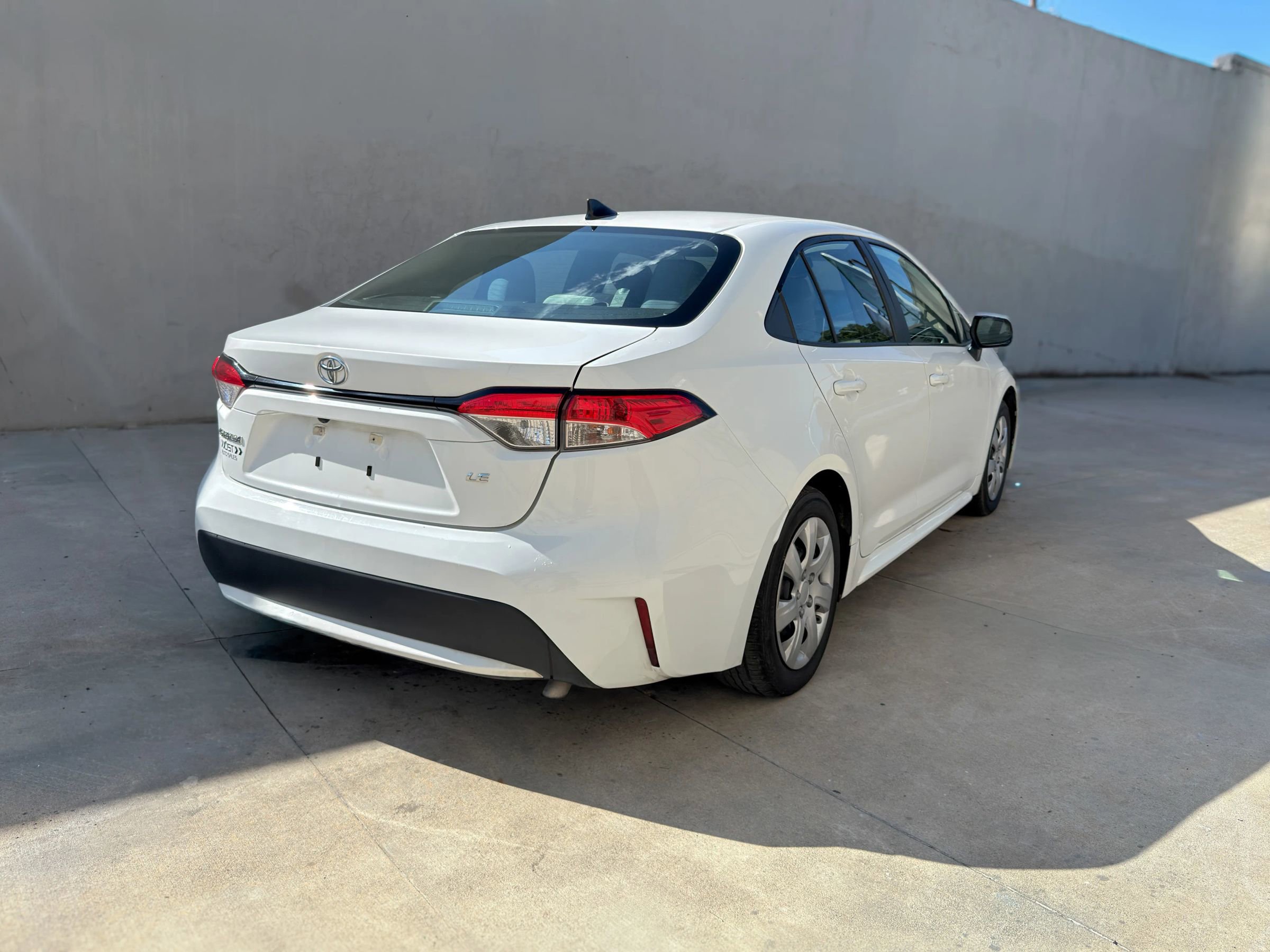 Used 2021 Toyota Corolla LE image 8