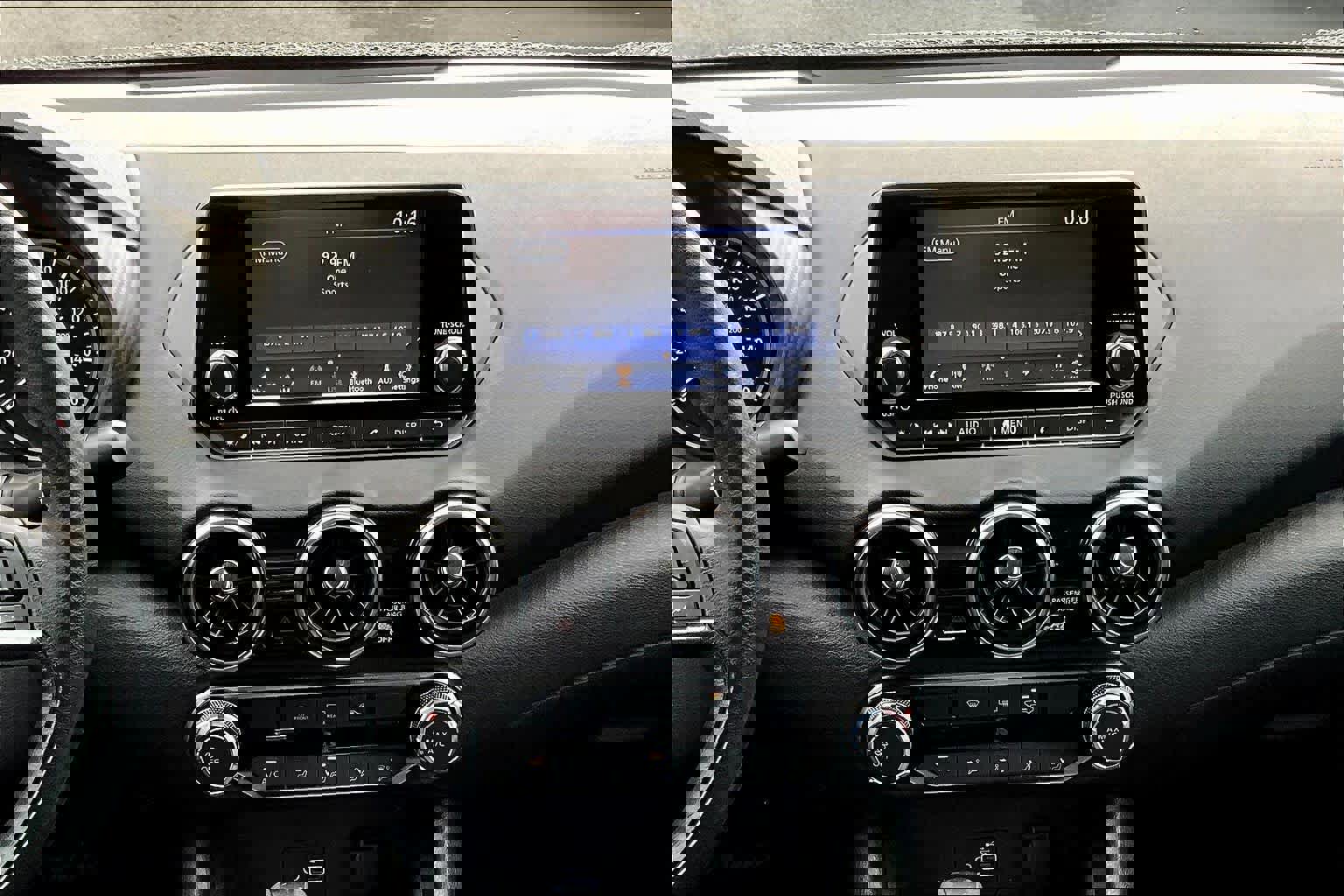 Used 2023 Nissan Sentra S image 6