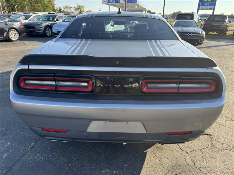 Used 2016 Dodge Challenger R/T Plus RWD image 7