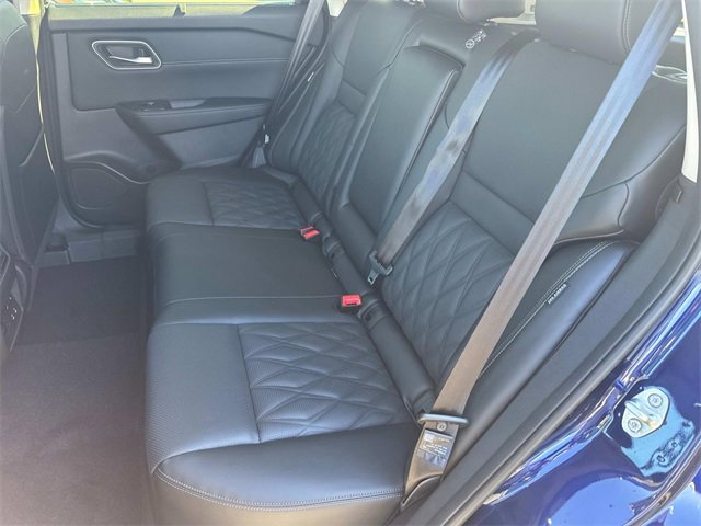 New 2026 Nissan Rogue Platinum w/ Platinum Premium Package image 16