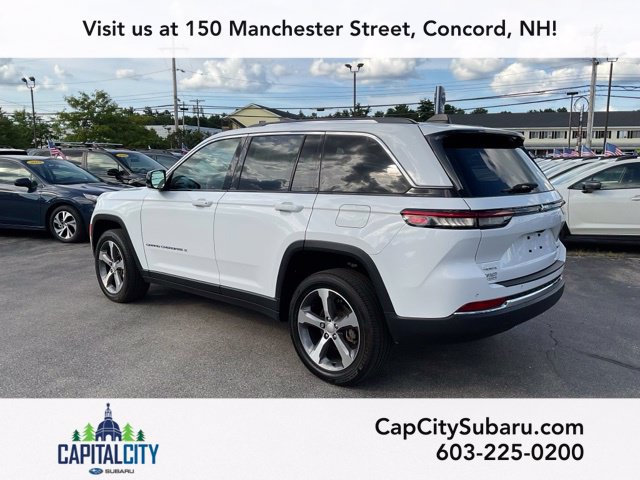 Used 2023 Jeep Grand Cherokee Limited AWD/4WD image 4