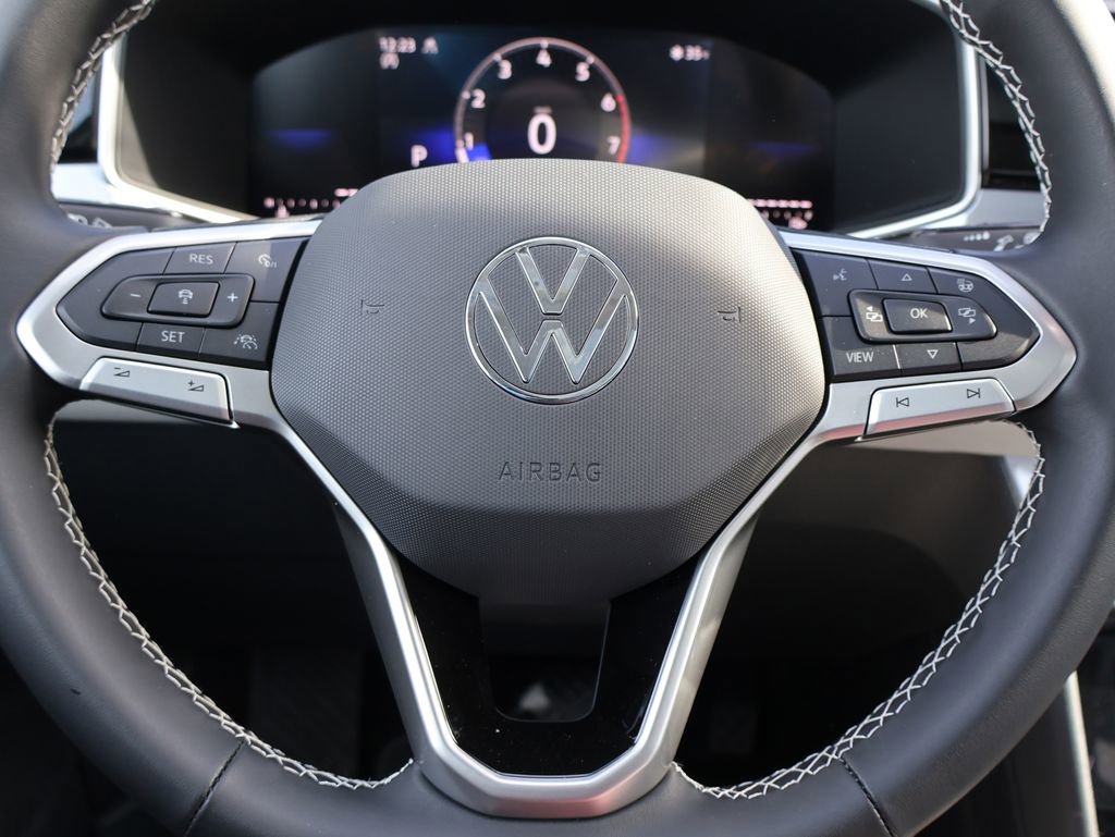 New 2026 Volkswagen Taos SE image 33