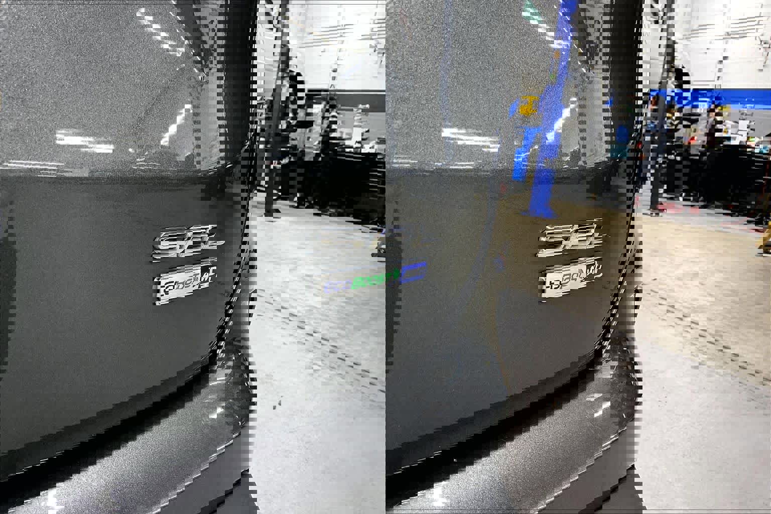 Used 2020 Ford Edge SEL w/ Convenience Package image 9