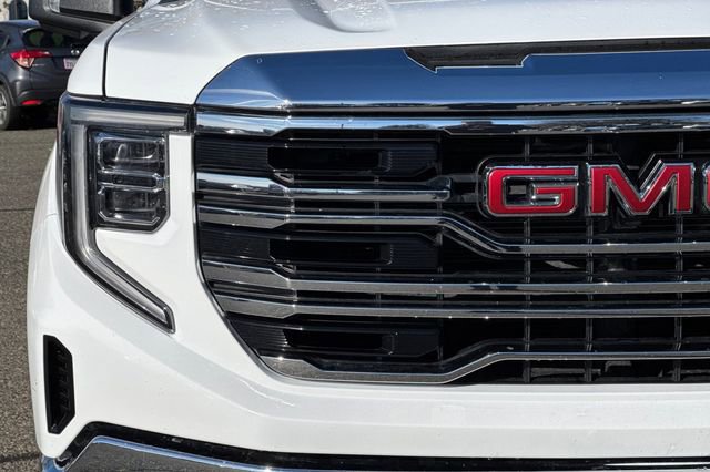 Used 2024 GMC Sierra 1500 SLT AWD/4WD image 46