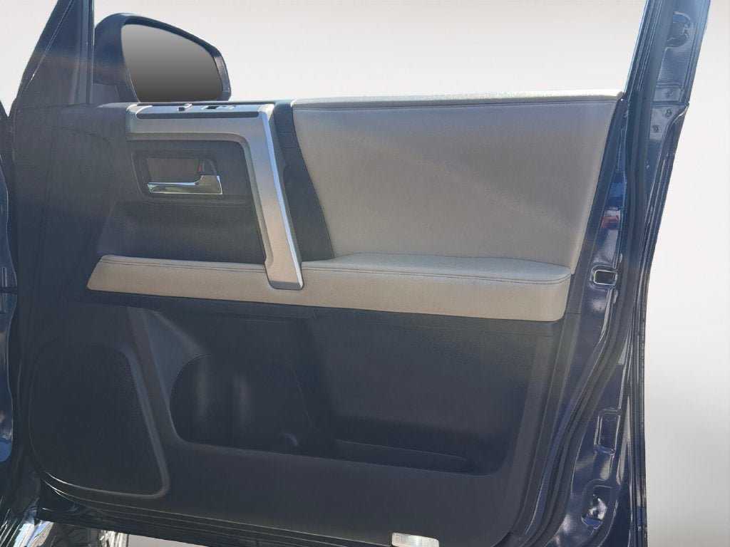 Used 2014 Toyota 4Runner Limited RWD image 26
