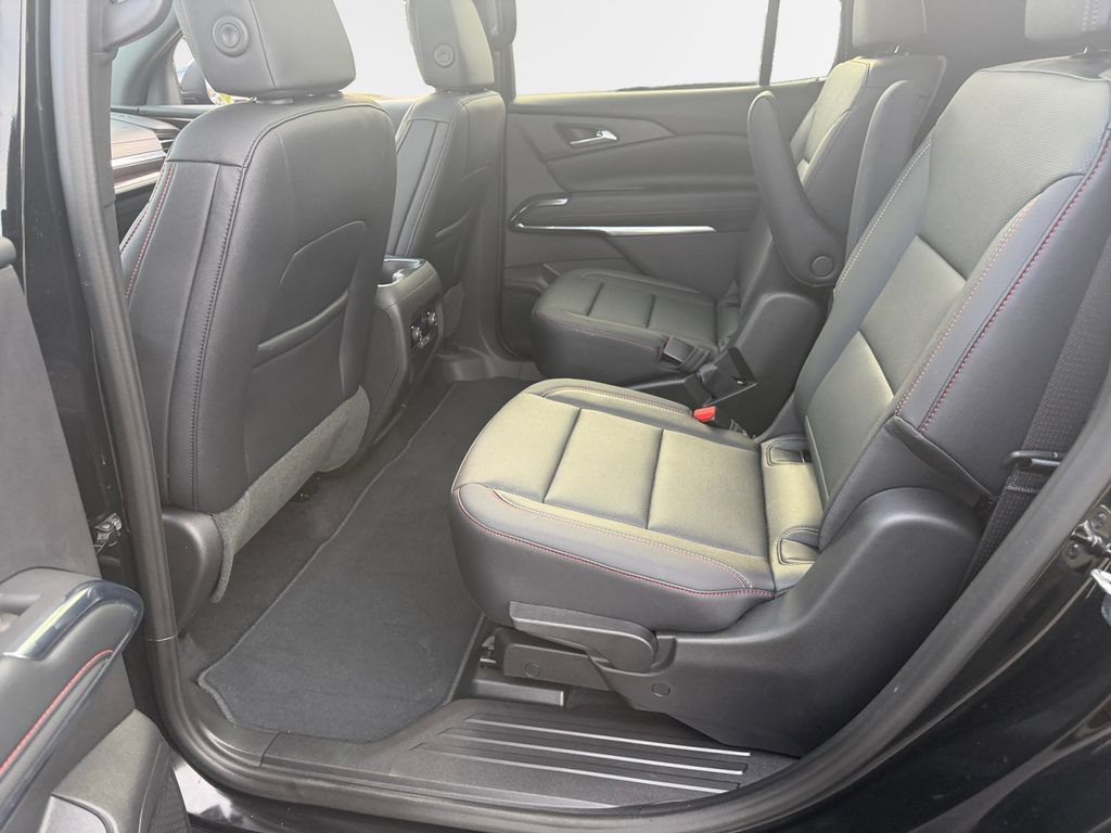 Certified 2026 Chevrolet Traverse Z71 w/ Driver Confidence Package AWD/4WD image 24