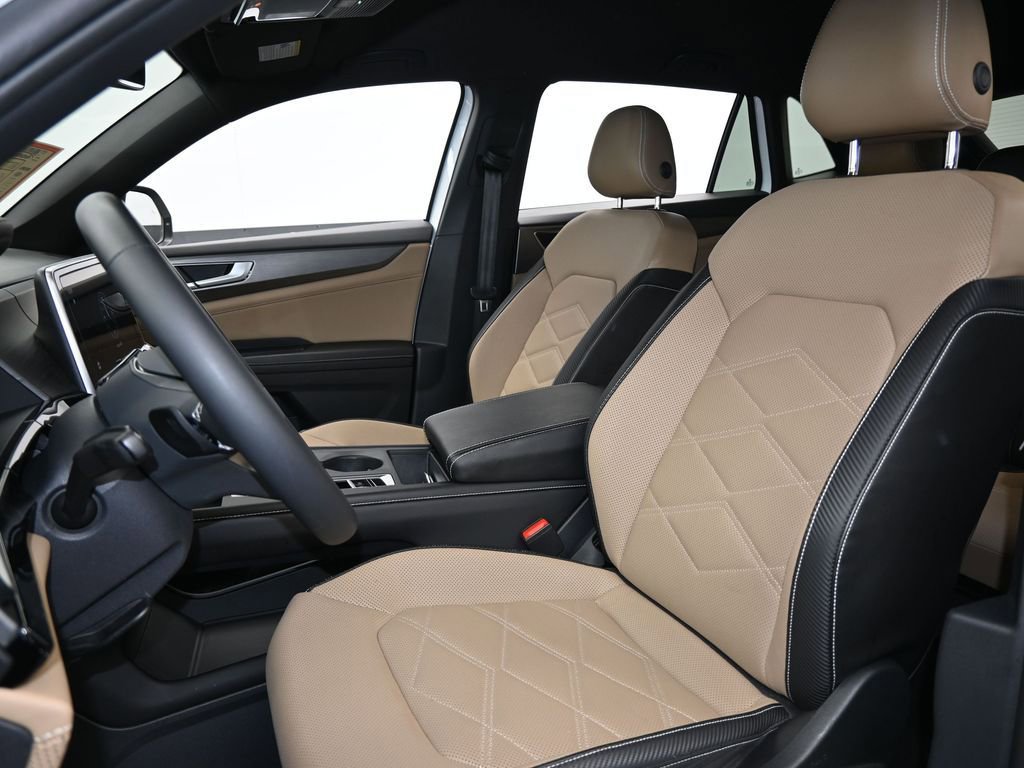 Used 2024 Volkswagen Atlas Cross Sport SE image 10