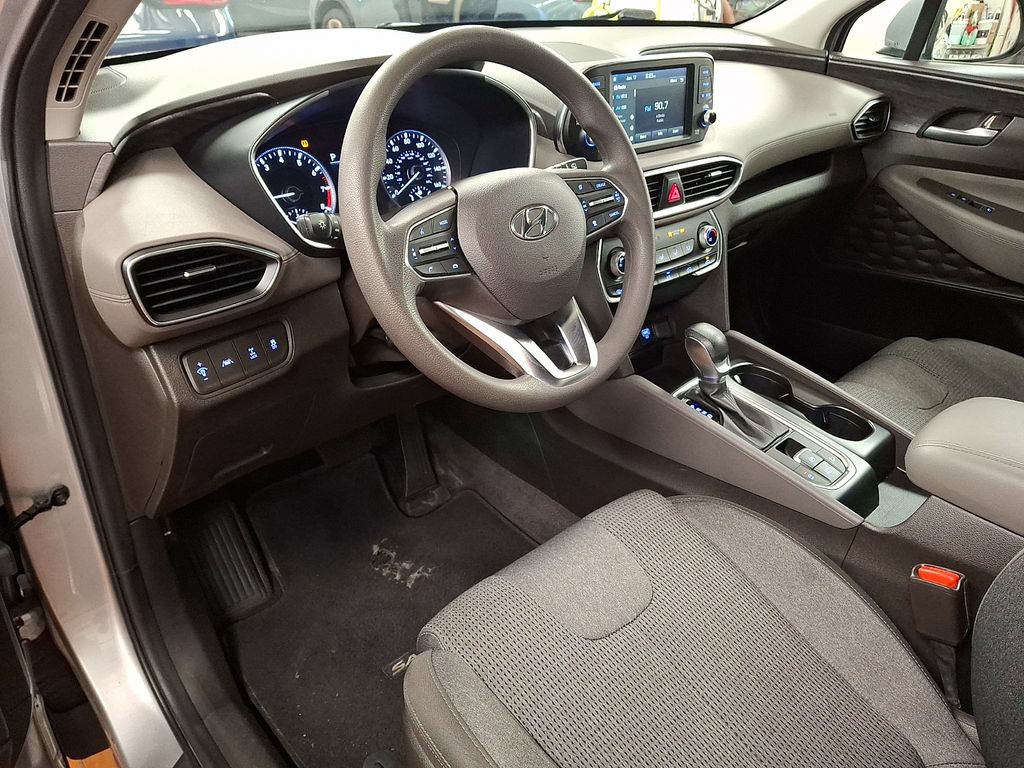Used 2020 Hyundai Santa Fe SE AWD/4WD image 9