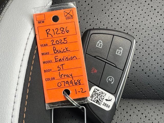 Used 2025 Buick Envision Sport Touring AWD/4WD image 32