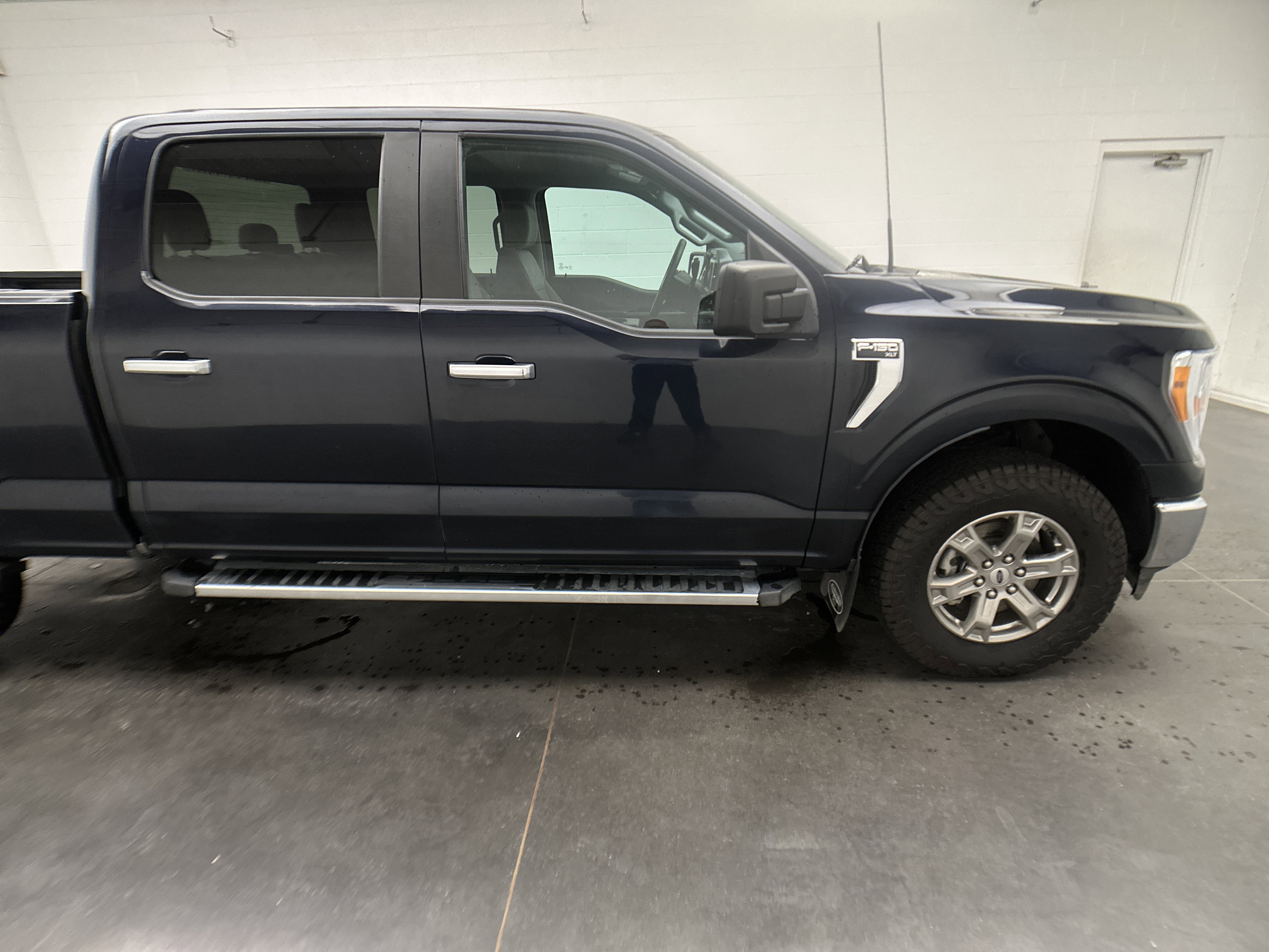Used 2023 Ford F150 XLT w/ XTR Package AWD/4WD image 11