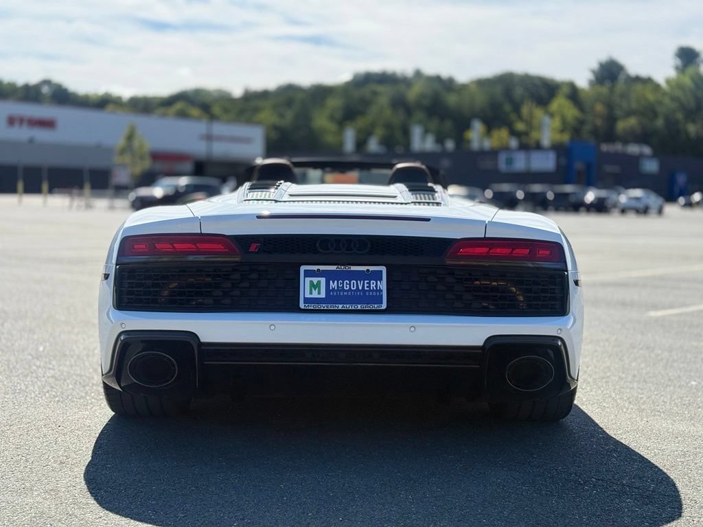 Used 2023 Audi R8 V10 performance RWD image 5