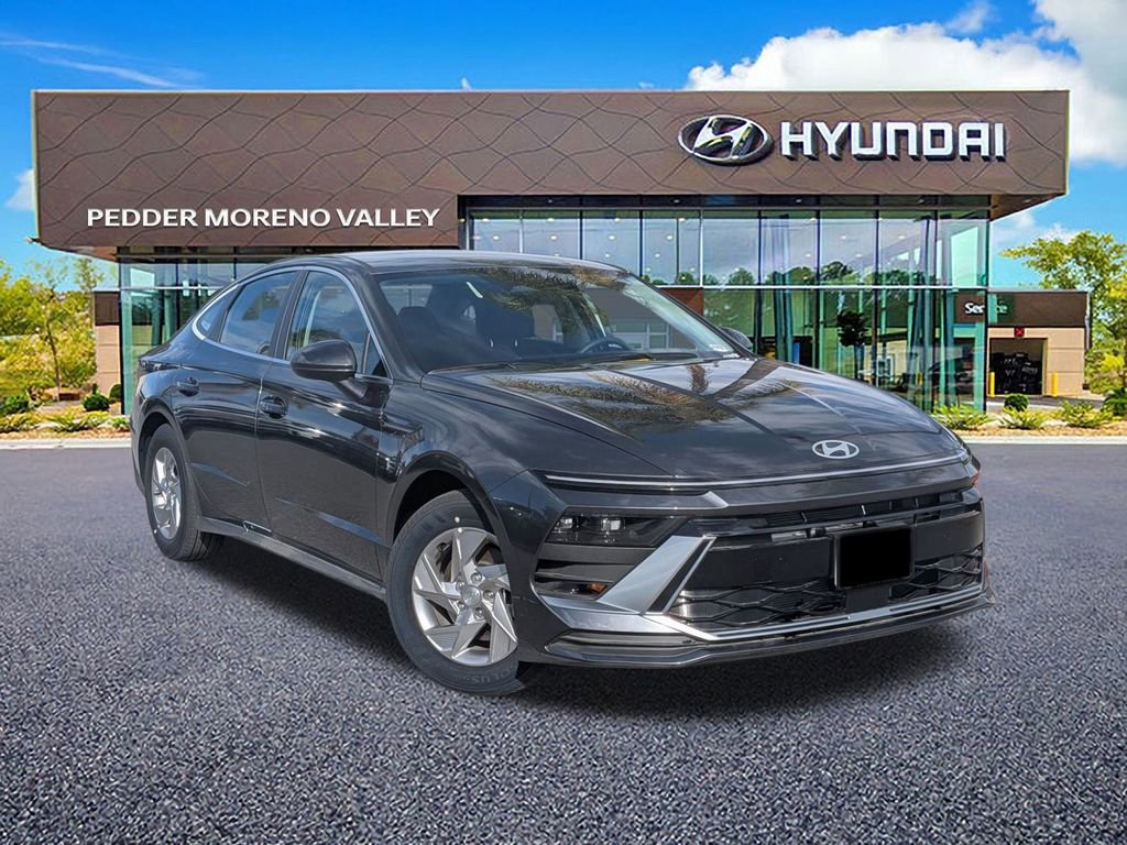 New 2025 Hyundai Sonata SE image 2