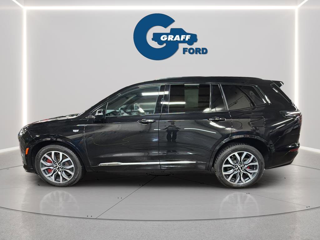 Used 2022 Cadillac XT6 Sport w/ Platinum Package image 3
