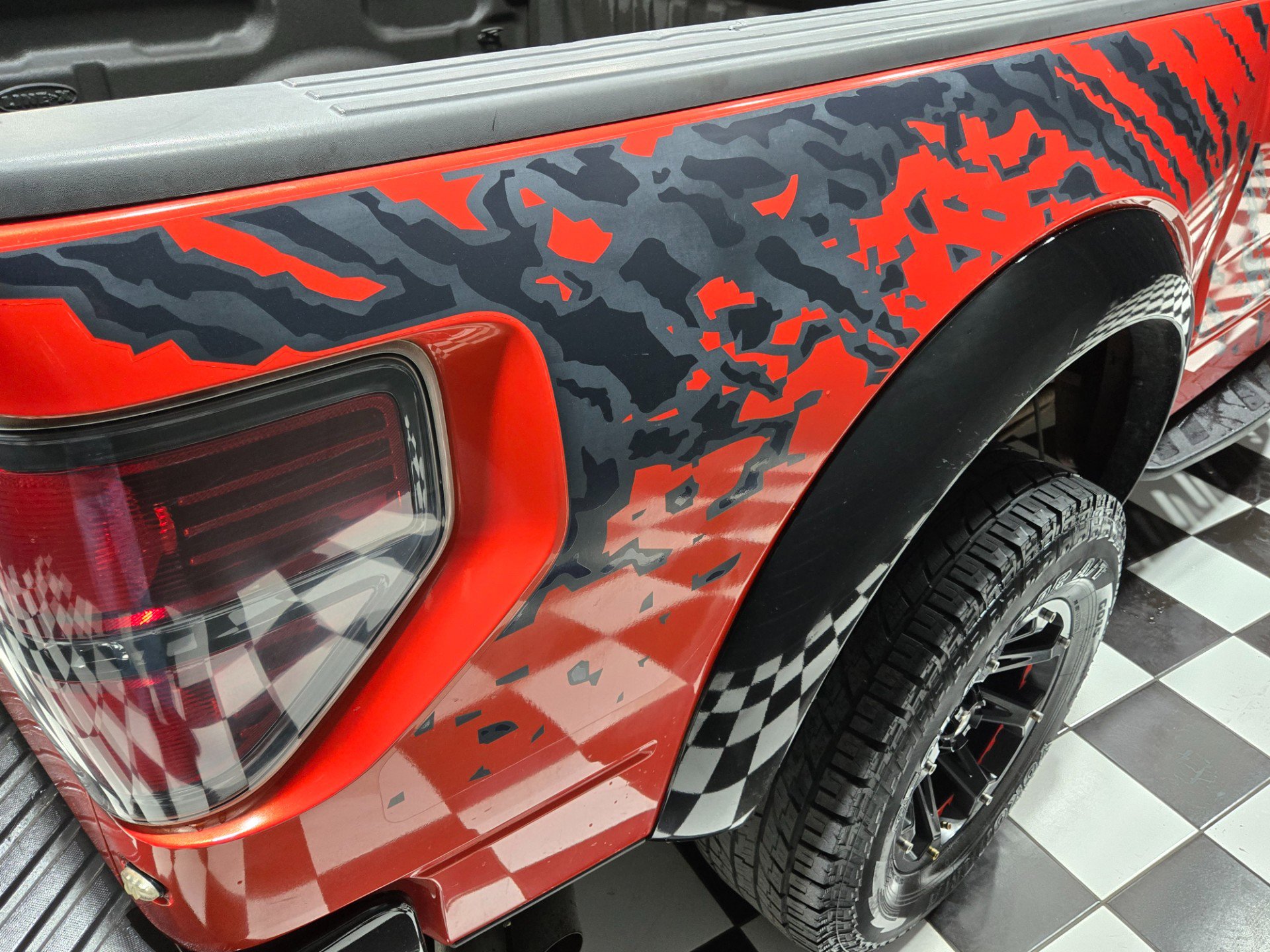 Used 2010 Ford F150 Raptor AWD/4WD image 36