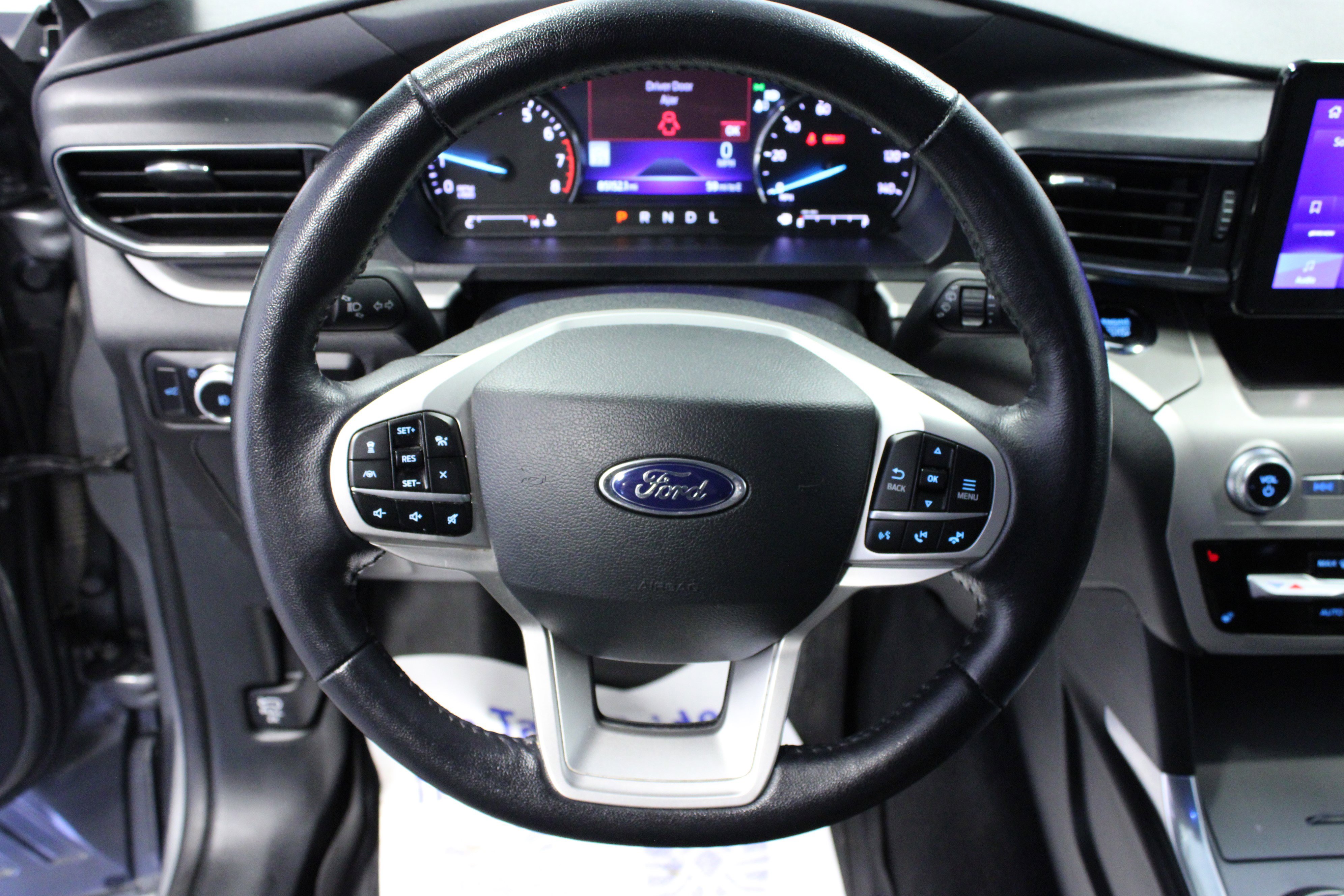 Used 2022 Ford Explorer XLT w/ Equipment Group 202A image 15