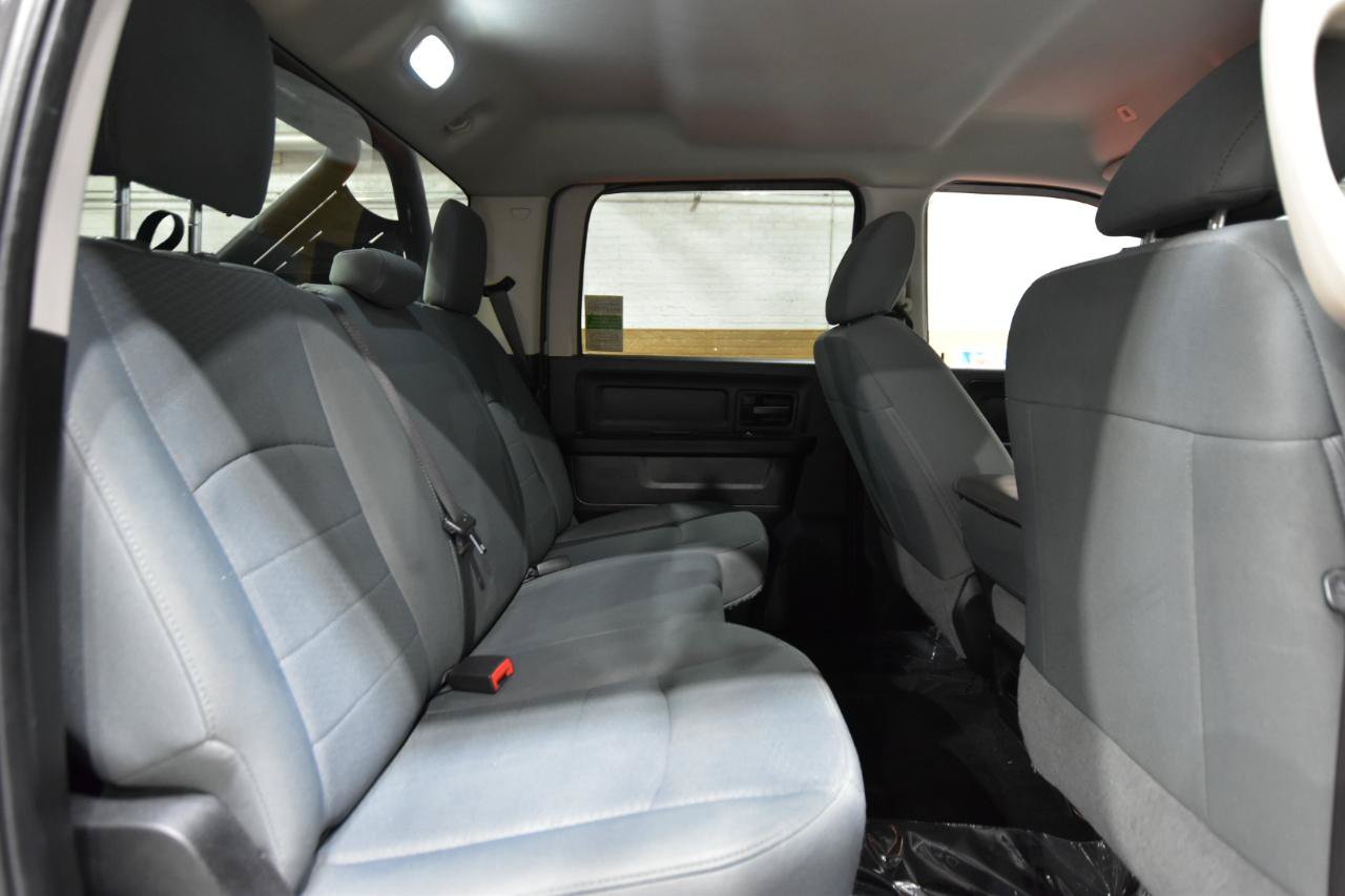 Used 2017 RAM 1500 Express w/ Express Value Package AWD/4WD image 39