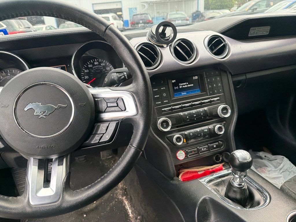 Used 2017 Ford Mustang GT RWD image 15
