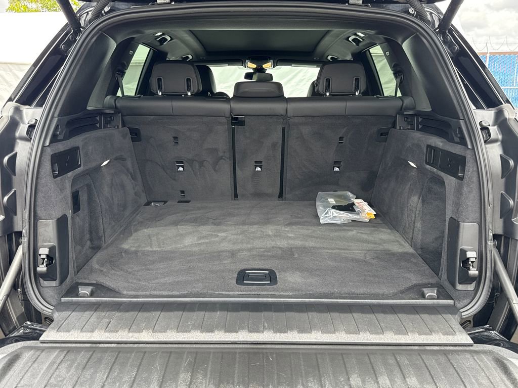 Used 2022 BMW X5 sDrive40i w/ Premium Package RWD image 9