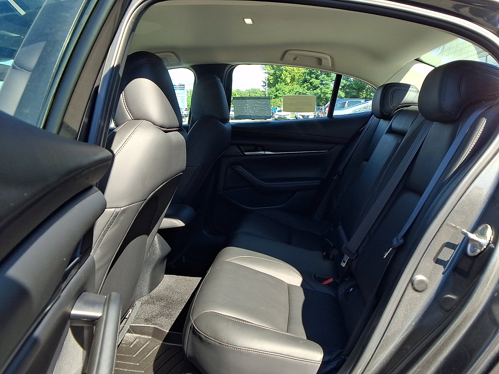 Used 2021 MAZDA MAZDA3 s FWD image 10