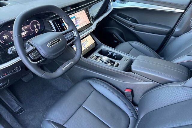 New 2025 Jeep Wagoneer Launch Edition image 7