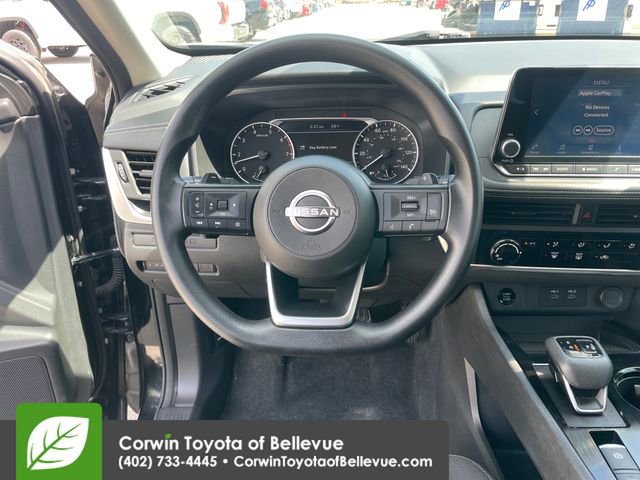 Used 2024 Nissan Rogue S image 21