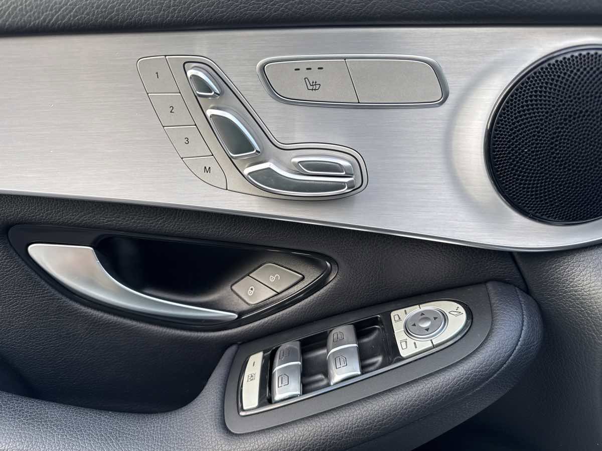 Used 2019 Mercedes-Benz GLC 300 image 29