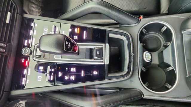 Used 2019 Porsche Cayenne image 49