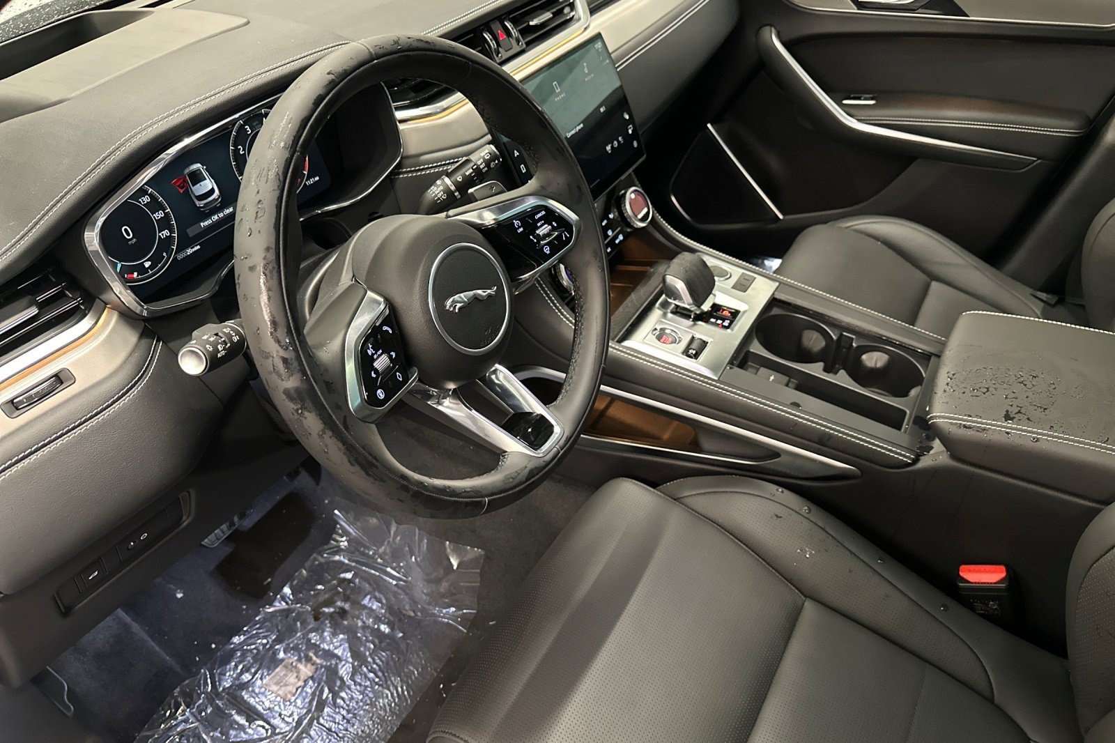 New 2026 Jaguar F-PACE R-Dynamic S AWD/4WD image 4