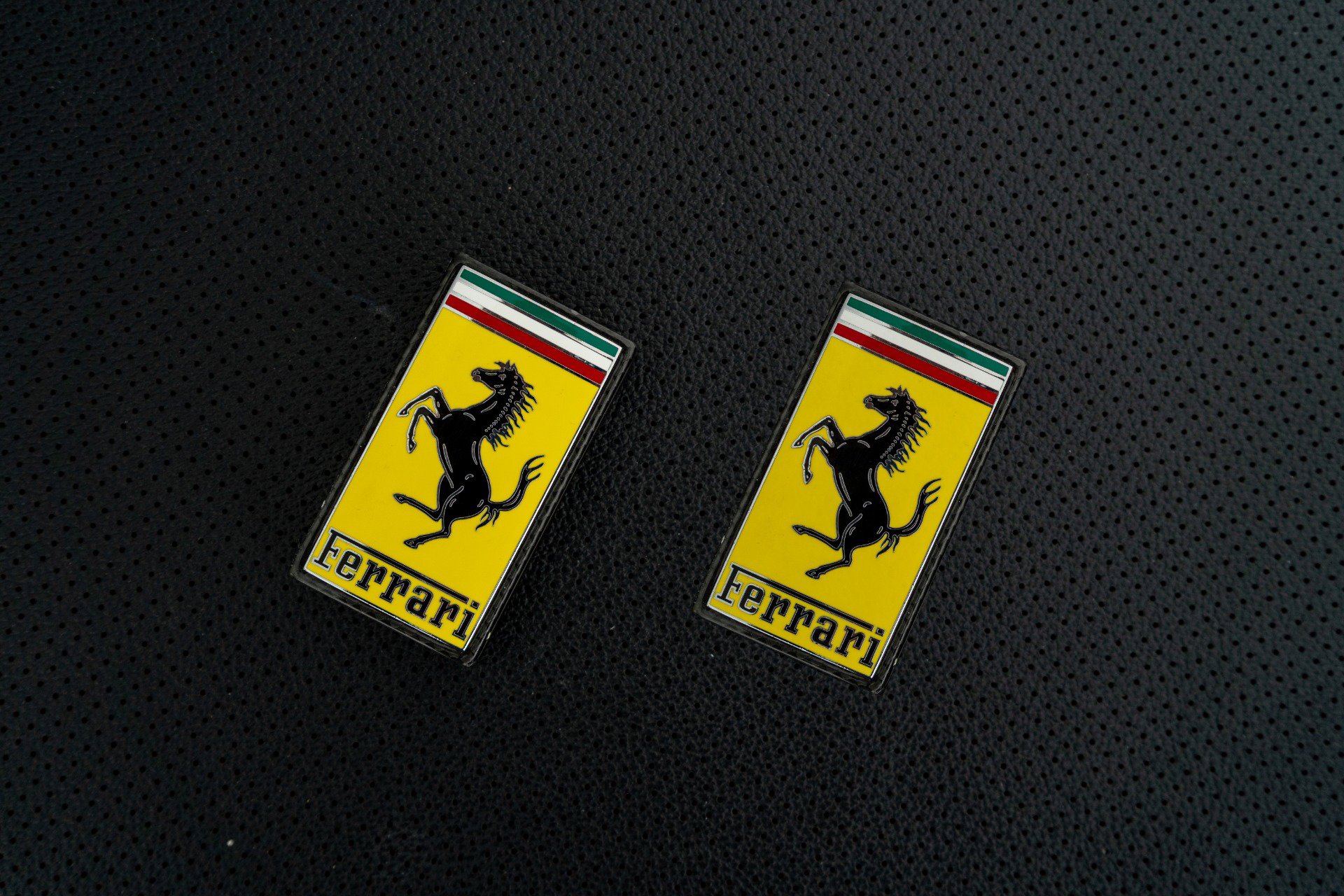 Used 2024 Ferrari SF90 Spider image 21