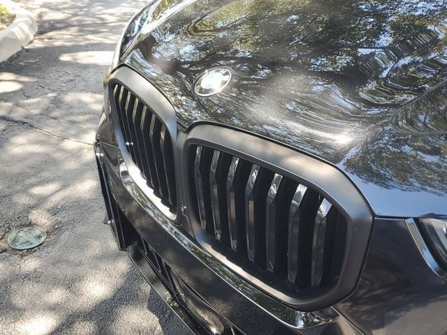 Used 2024 BMW X5 xDrive40i w/ M Sport Package AWD/4WD image 10
