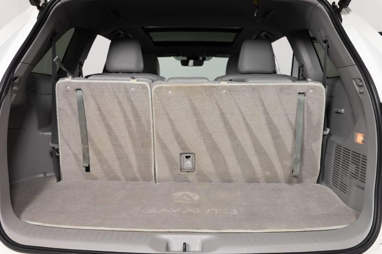 Used 2019 Toyota Highlander Limited Platinum AWD/4WD image 23