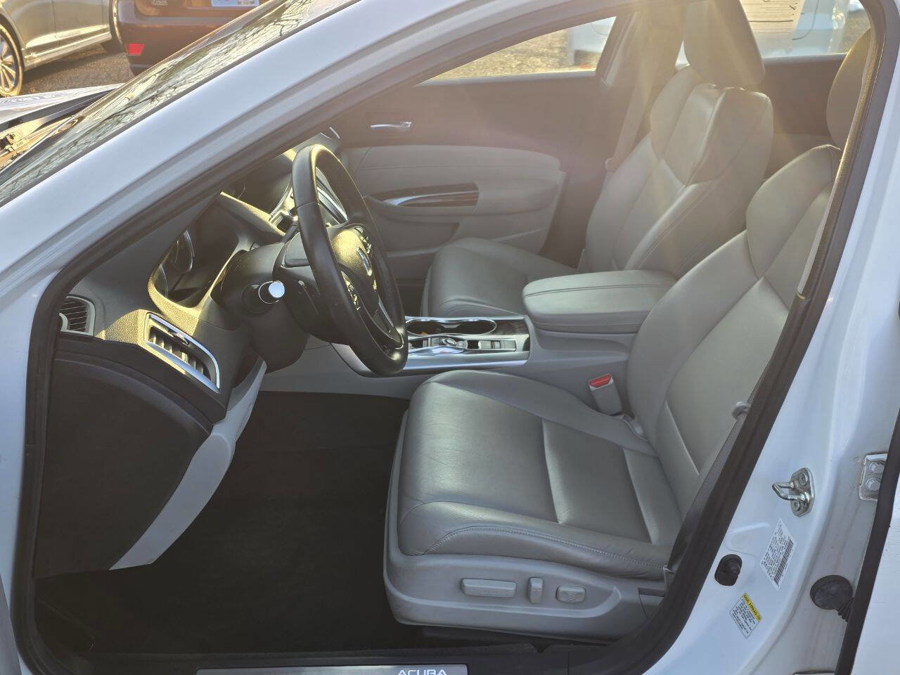 Used 2016 Acura TLX V6 image 8