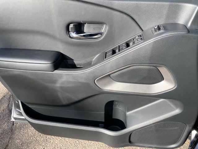 New 2026 Nissan Frontier SV image 13