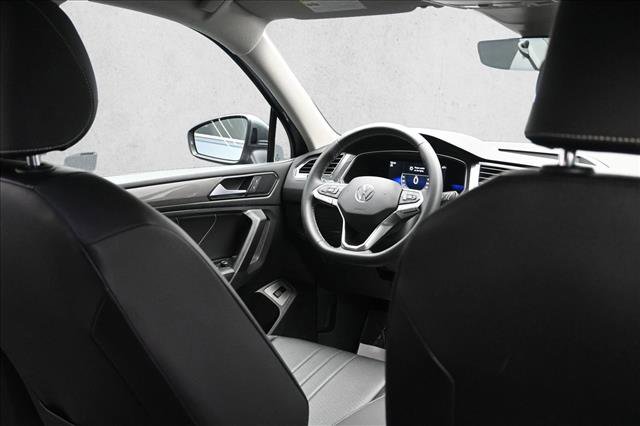 Used 2022 Volkswagen Tiguan SE FWD image 26