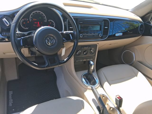 Used 2013 Volkswagen Beetle 2.5 FWD image 12