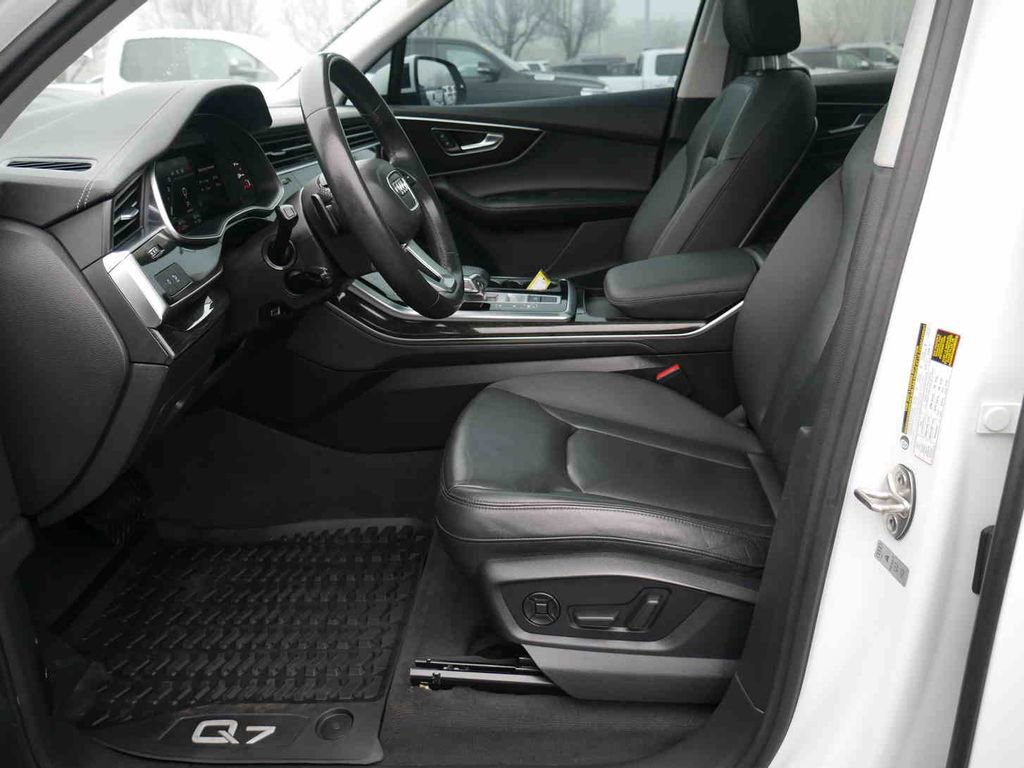 Used 2023 Audi Q7 3.0T Premium Plus image 30