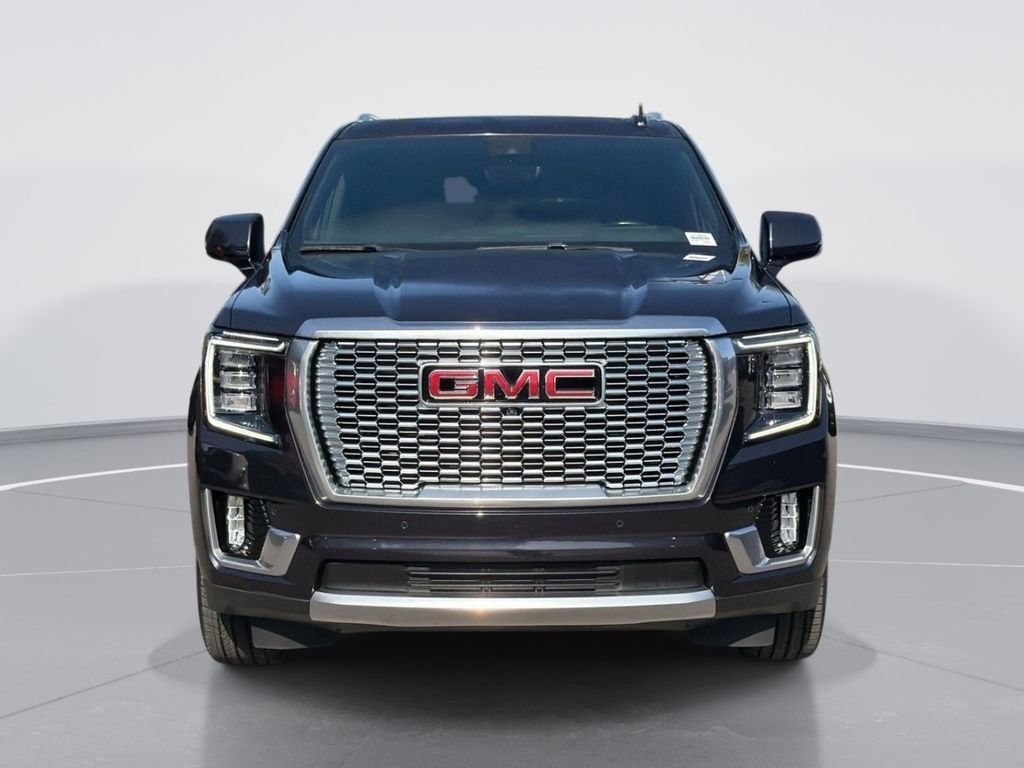 Used 2023 GMC Yukon Denali w/ Denali Reserve Package AWD/4WD image 2